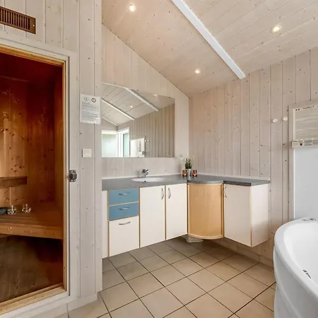 Dom wakacyjny Nermin - 100m From The Sea By Interhome Hvide Sande